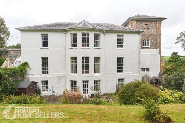 2 bedroom maisonette for sale