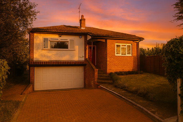 Back Lane, Bishop's Stortford CM22 3 bed detached house for sale