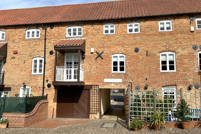 Navigation Yard, Mill Gate, Newark 3 bed townhouse for sale