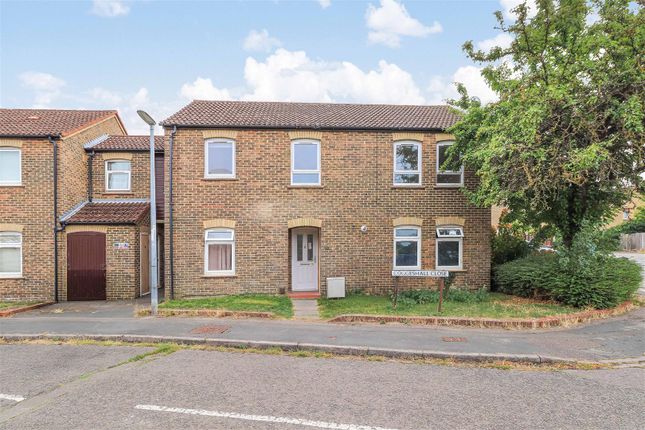 Coggeshall Close, Cambridge CB5 2 bed flat for sale