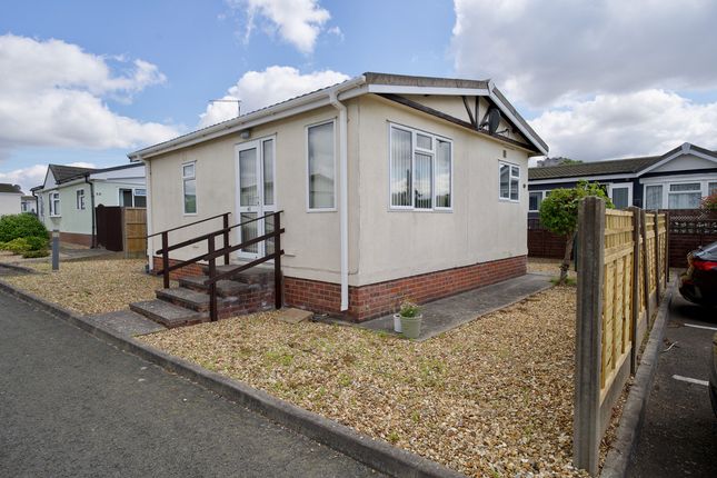 New Green Park, Wyken, CV2 2 bed detached bungalow for sale