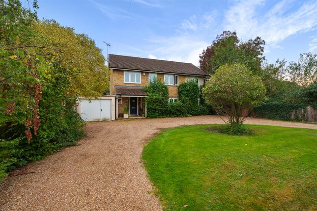 Lower Farm Road, Effingham 4 bed detached house for sale