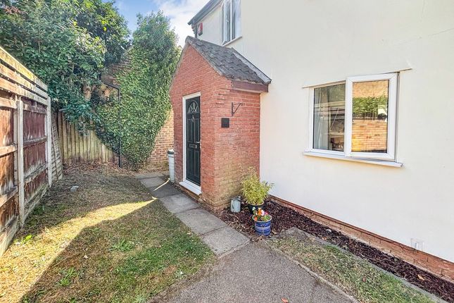 2 bedroom detached house for sale