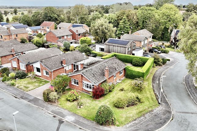 2 bedroom semi-detached bungalow for sale