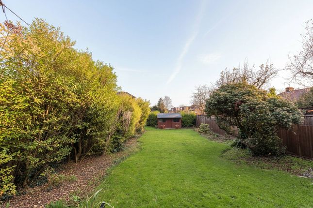 Hendon Way, Golders Green, London, NW2 5 bed house for sale