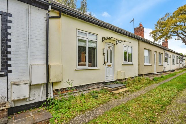 2 bedroom semi-detached bungalow for sale