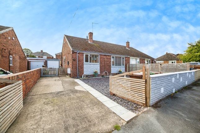 2 bedroom semi-detached bungalow for sale