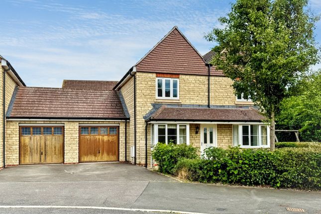 Whittington Crescent, Wantage, OX12 4 bed detached house for sale