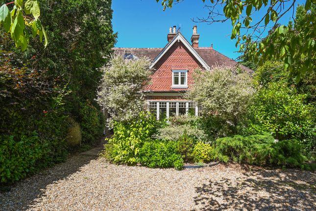 4 bedroom semi-detached house for sale