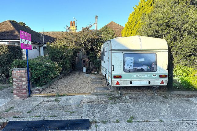 2 bedroom semi-detached bungalow for sale