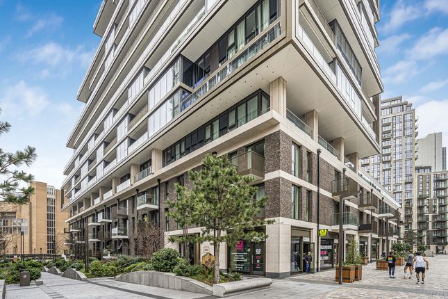 Merino Gardens, London, E1W 2 bed apartment for sale