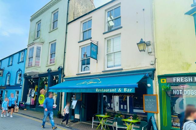 3 bed retail premises