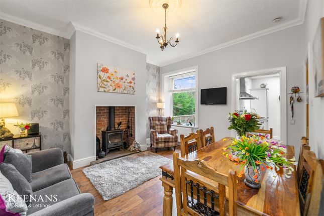 3 bed semi-detached house