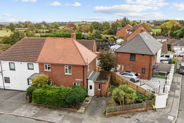 Second Avenue, Liversedge WF15 3 bed semi