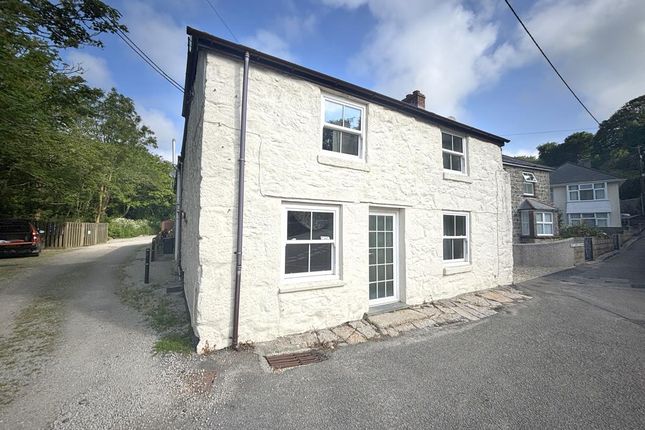 St. Johns Road, Helston TR13 3 bed semi