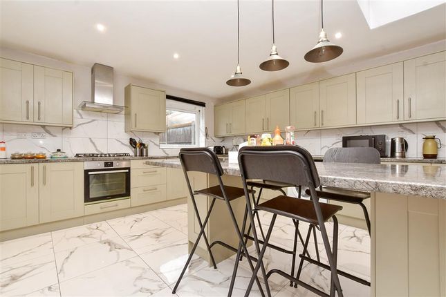 Westminster Avenue, Thornton Heath... 4 bed semi