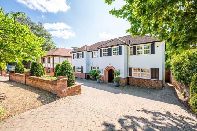 Yester Park, Chislehurst BR7 6 bed detached house for sale
