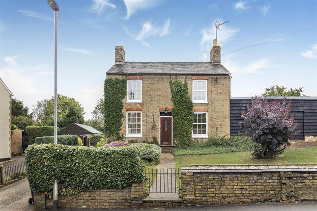 3 bed detached house