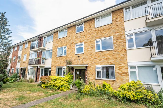 Imperial Gardens, Mitcham CR4 2 bed apartment for sale