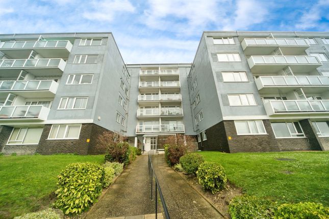 2 bed flat