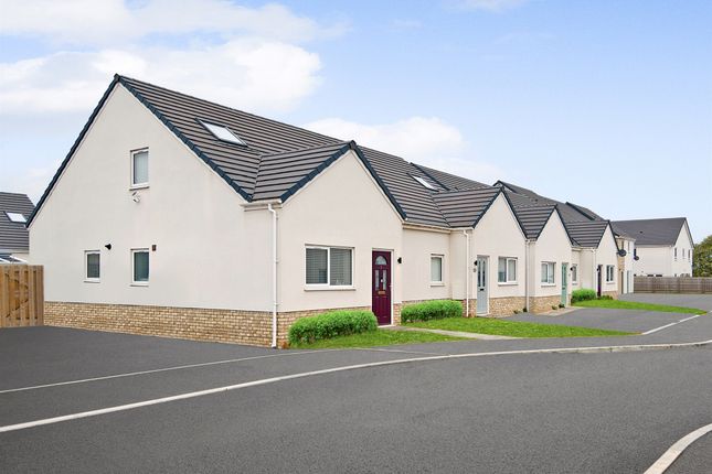 3 bedroom semi-detached bungalow for sale