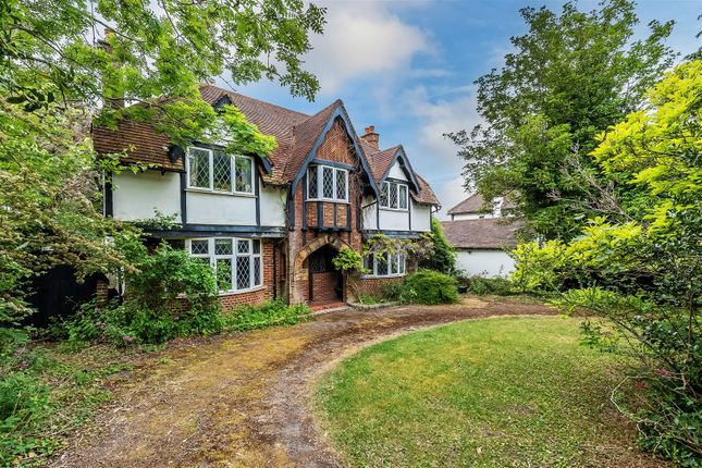 Ewell Downs Road, Epsom 4 bed detached house for sale
