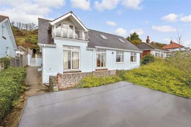 5 bed detached house
