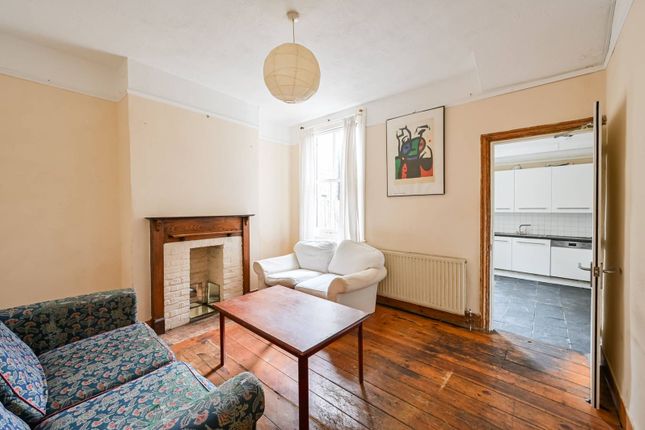 Ranelagh Road, Tottenham, London, N17 4 bed flat for sale