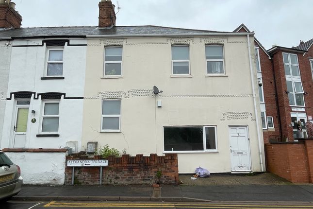 5 bedroom end of terrace house for sale