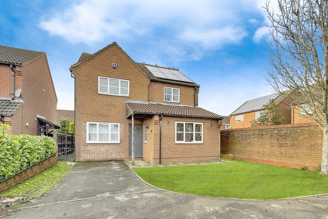 Lapwing Close, Bradley Stoke, BS32 5 bed detached house for sale