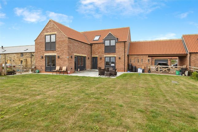 Cow Close Lane, Moorsholm... 5 bed link detached house for sale