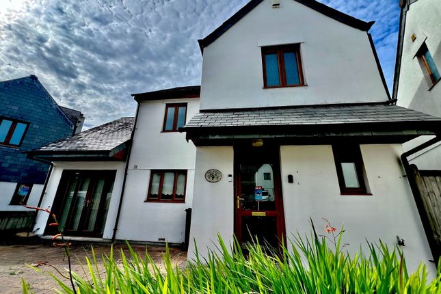 Browning Close, St. Columb TR9 3 bed detached house for sale