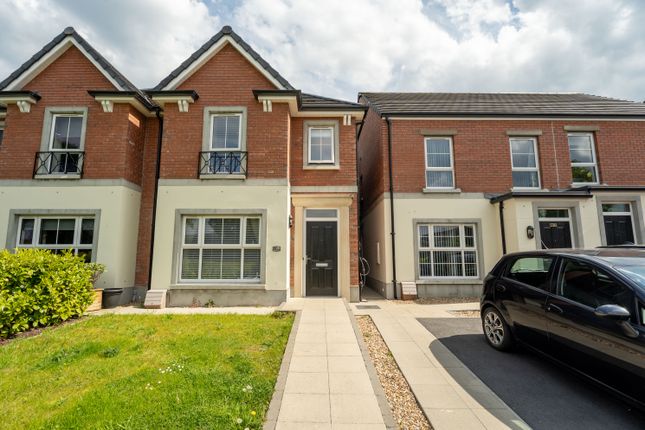 Atherton Square, Lurgan BT66 3 bed semi