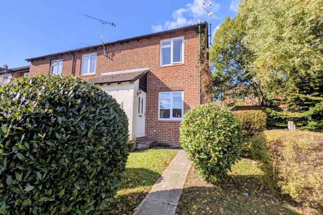 Grafton Close, Bordon GU35 2 bed end of terrace house for sale