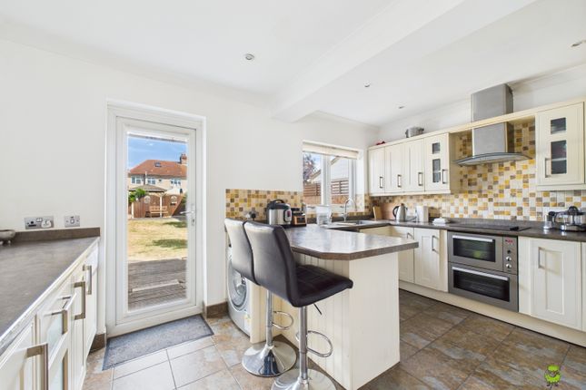 90 Preston Drive, Bexleyheath 5 bed semi