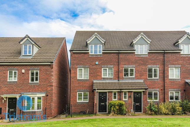 3 bedroom town house for sale