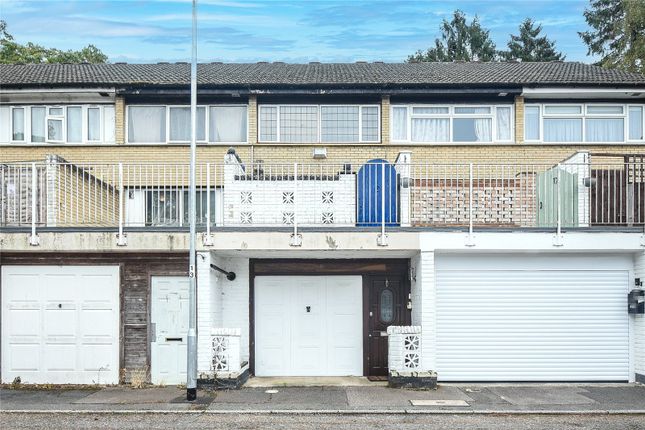 Sanctuary Close, Uxbridge UB9 3 bed terraced house for sale