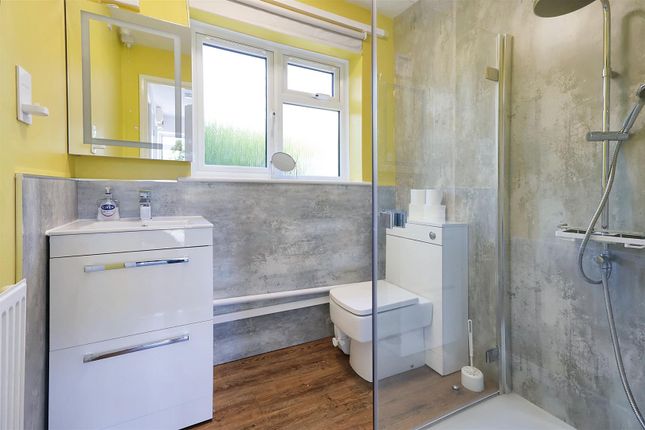 2 bedroom semi-detached bungalow for sale