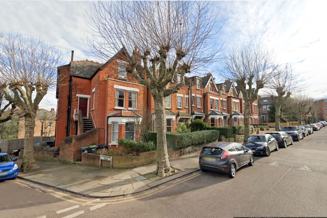 Curzon Road, London N10 3 bed maisonette for sale