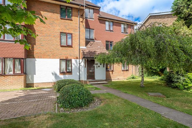 Thicket Road, Sutton 2 bed flat for sale