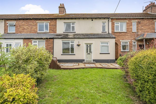Hill Crest, Tiverton EX16 3 bed terraced house for sale