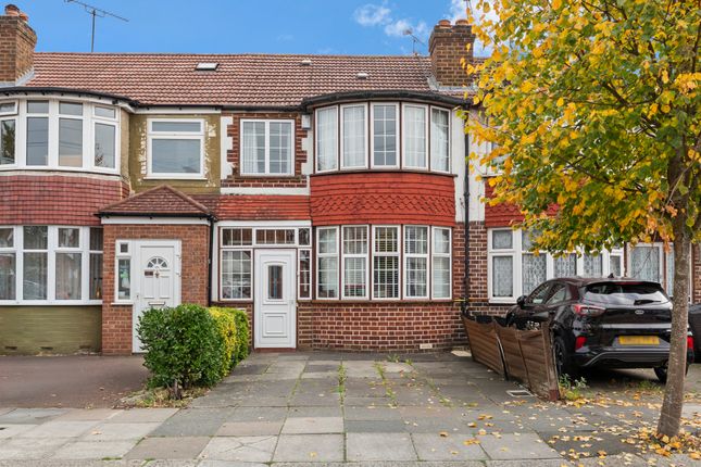 Thames Avenue, Perivale, UB6 3 bed house for sale