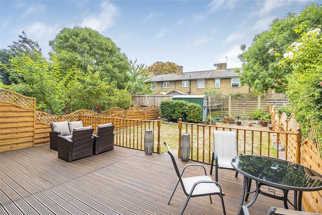 Gibbon Walk, Putney, SW15 3 bed terraced house for sale