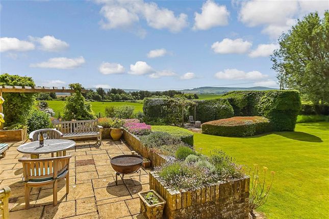 4 bed detached house