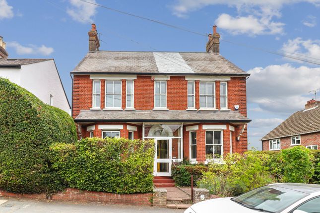 Vicarage Lane, Kings Langley, WD4 6 bed detached house for sale