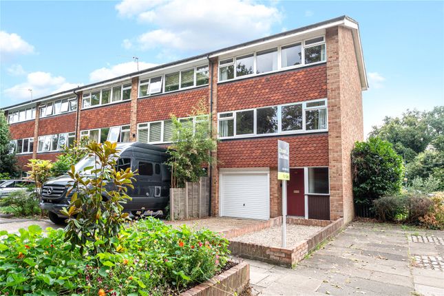 Kingfisher Drive, Richmond 4 bed end of terrace house for sale