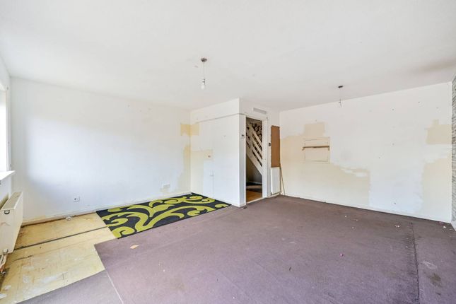 Greystoke Road, Slough, SL2 3 bed terraced house for sale