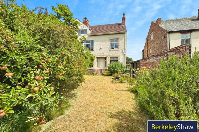 6 bedroom semi-detached house for sale