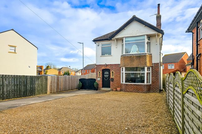 Ripon Road, Harrogate, HG3 3 bed detached house for sale