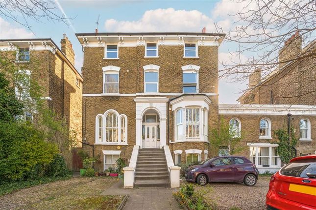 Manor Park, London SE13 3 bed flat for sale
